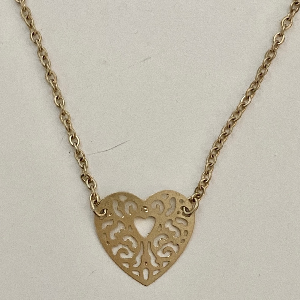 LAILA ROWE ❤️ Necklace